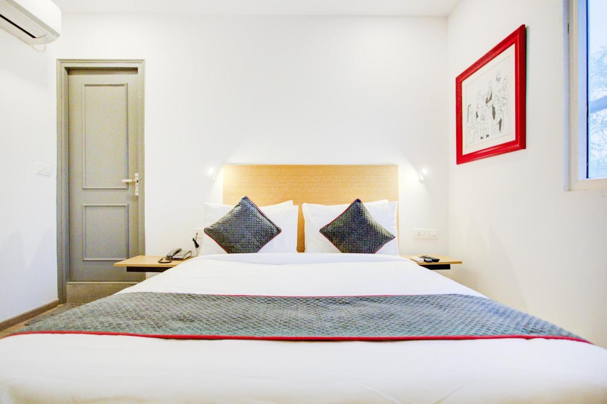 Townhouse Townhouse Atal Chowk Indirapuram גאזיאבאד מראה חיצוני תמונה