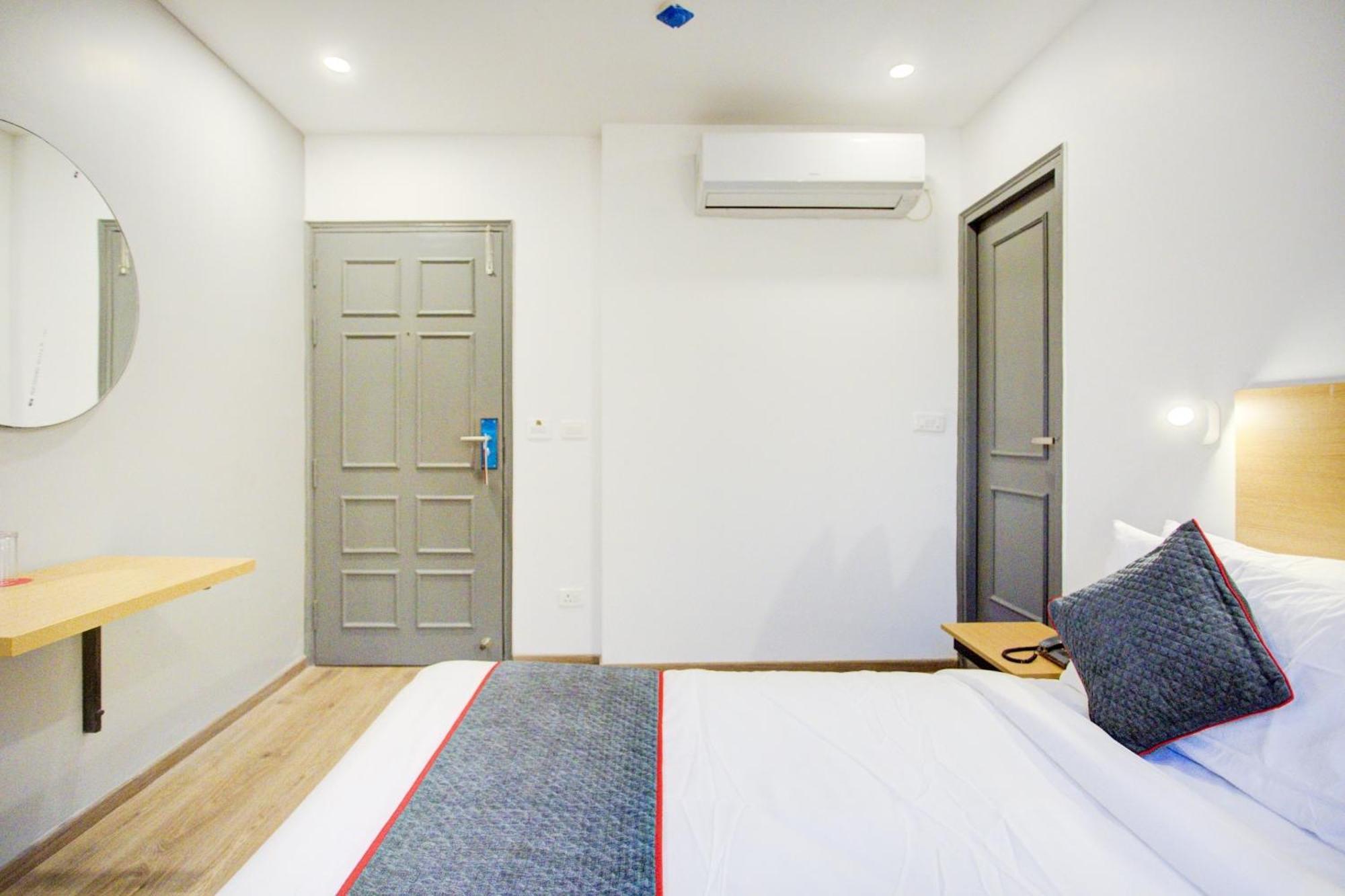 Townhouse Townhouse Atal Chowk Indirapuram גאזיאבאד מראה חיצוני תמונה