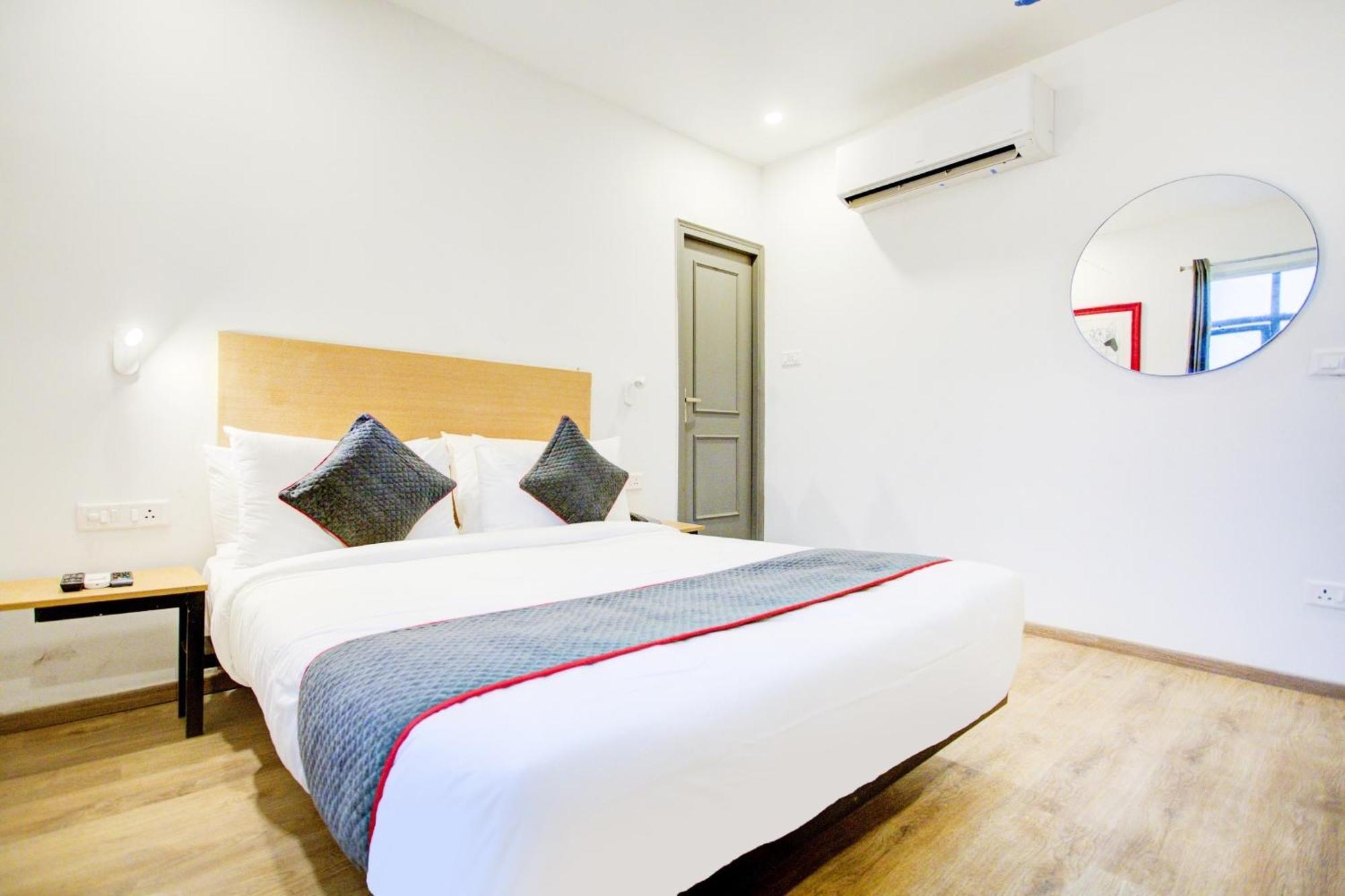 Townhouse Townhouse Atal Chowk Indirapuram גאזיאבאד מראה חיצוני תמונה