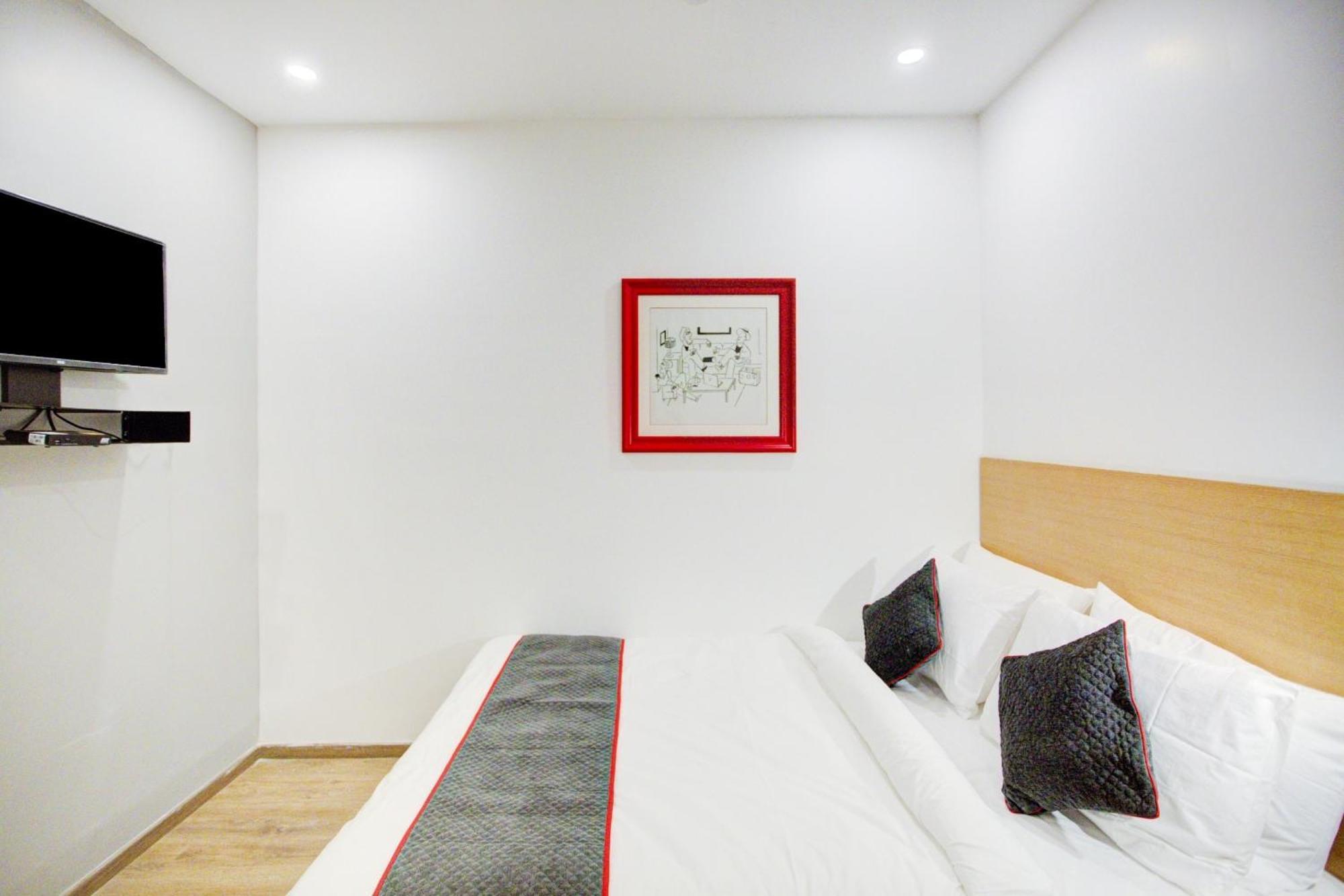 Townhouse Townhouse Atal Chowk Indirapuram גאזיאבאד מראה חיצוני תמונה
